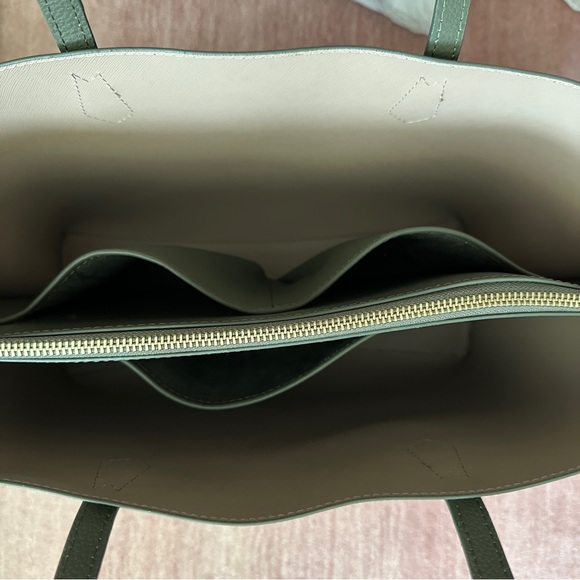 Quince Italian Leather Triple Compartment Tote Olive Green - Picture 12 of 16